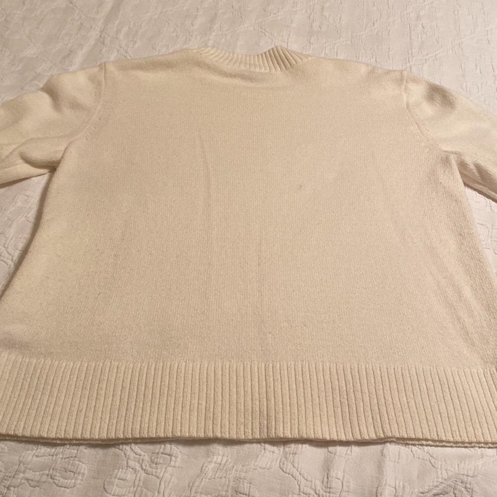 Sweater - Picture 6 of 6